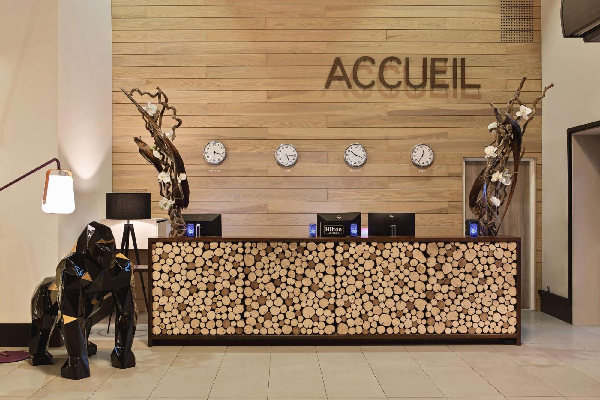 Hotel Golden Tulip Lyon Eurexpo Saint-Priest  Exterior foto