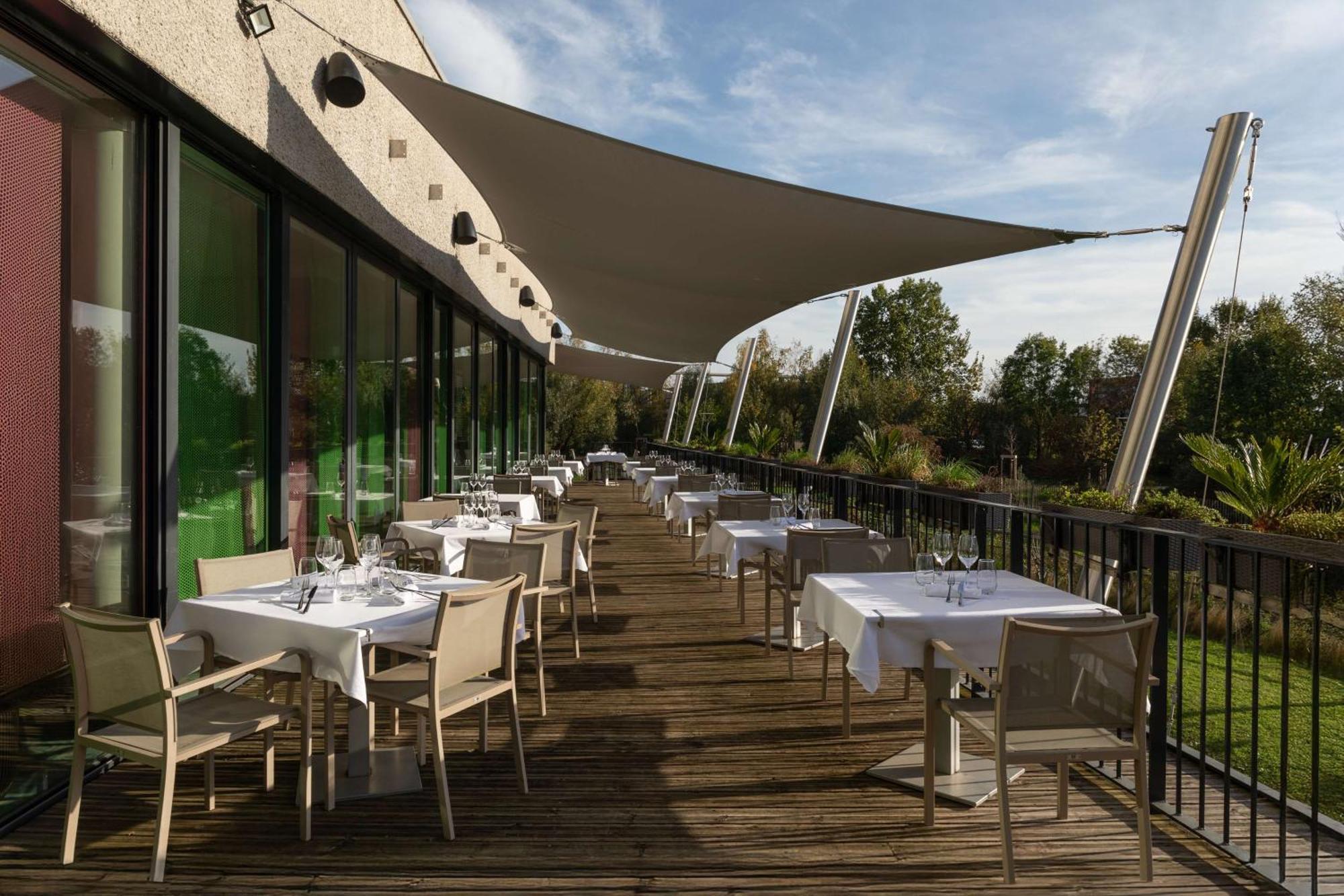 Hotel Golden Tulip Lyon Eurexpo Saint-Priest  Exterior foto